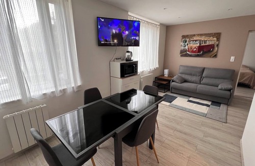 Epinal Apartment | Superb, cosy apartment, right in the center of Epinal, secure residence, Moselle view