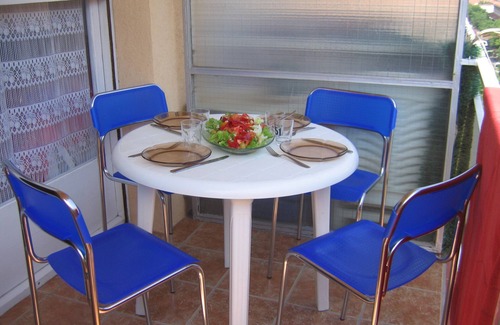 Pineda de Mar Apartment | Superb apartment 200 meters from the beach. parking, all amenities nearby