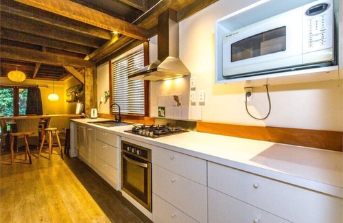 Rangataua Cabin | Superb Family-style Lodge