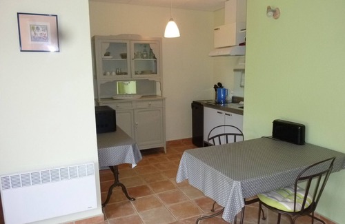 Le Barroux Apartment | Superb gite in Provence at the foot of Mont Ventoux