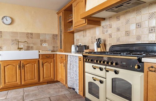 Luz-Saint-Sauveur House | Superb holiday home sleeping up to14 in heart of the Hautes-Pyrenees