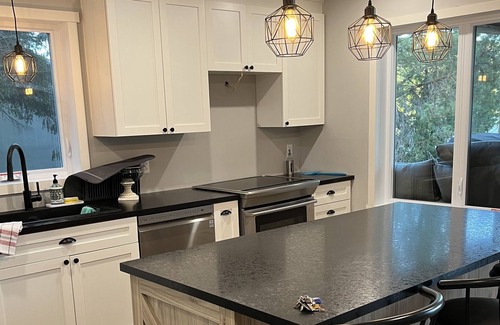 Saint Donat House | Superb lakefront house for vacations(all winter and summer sports)