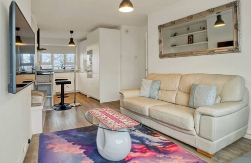Parsons Green and Walham Apartment | Superb Modern 2 bedroom Fulham
