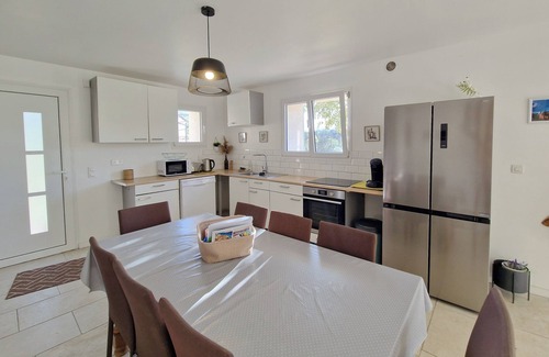 Le Muy Villa | Superb Provençal bastide terrace - large garden