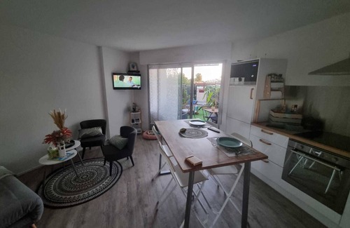 Presqu'ile de Guerande Atlantique Apartment | Superb T3 R.D.Jardin La Baule Heated swimming pool