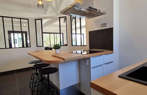 La Flotte House | Superb villa with pool in the heart of the village