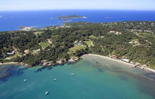 Giens Apartment | Superbe appartement 50M de la plage en bord de mer