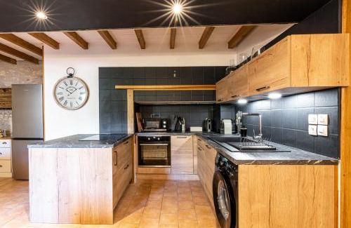 Auch Apartment | Superbe appartement, situé au cœur de la ville.