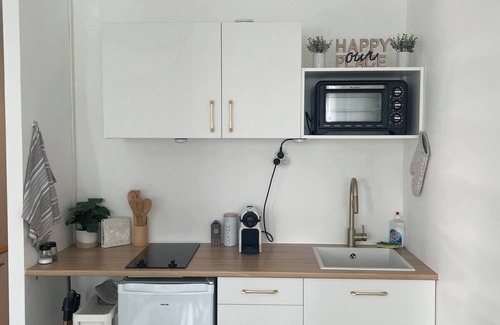 Gambetta Apartment | Superbe Studio à 5 min de Paris, au Cœur de la Défense, Refait à Neuf !