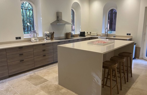 Saint-Jean-Cap-Ferrat Villa | Superbe Villa 6 Chambres Rénovée à 50m de la Plage de Passable, Piscine, Clim,