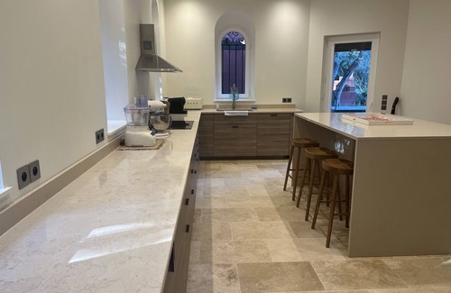 Saint-Jean-Cap-Ferrat Villa | Superbe Villa 6 Chambres Rénovée à 50m de la Plage de Passable, Piscine, Clim,