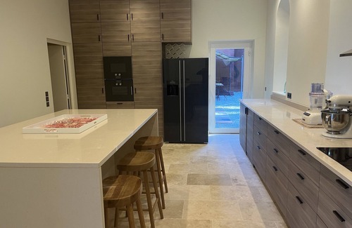 Saint-Jean-Cap-Ferrat Villa | Superbe Villa 6 Chambres Rénovée à 50m de la Plage de Passable, Piscine, Clim,