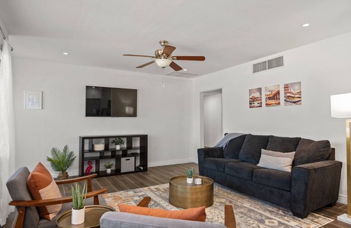 Cox Heights House | **Superhosts** Scottsdale Retreat! Pool, Golf, Relax, Hike