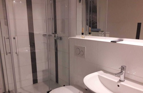 Altstadt-Sued Apartment | Superior Apartment In The Heart of Cologne