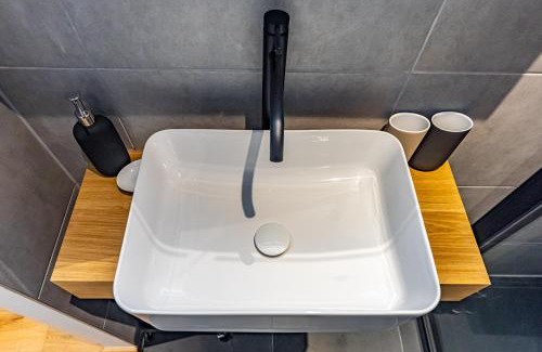 Landstrasse Apartment | SUPERIOR DESIGN APARTMENT by JR City Apartments