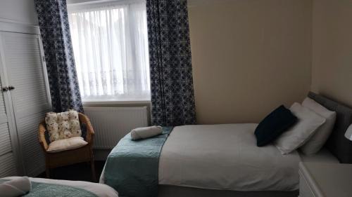 Sketty Villa | Superior three bedroom house with sea view