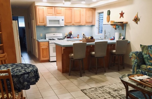 Ualapue Condo | Superior Wavecrest Condo by Ocean with Extras, Car Available