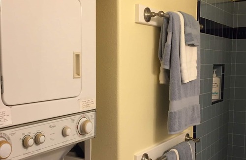 Ualapue Condo | Superior Wavecrest Condo by Ocean with Extras, Car Available