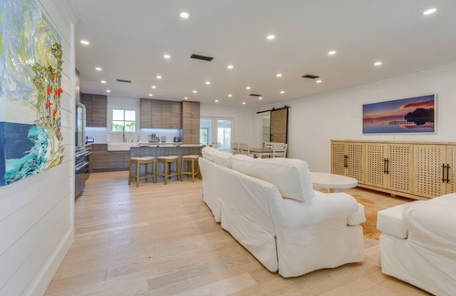 Freeport House | SUPs & Dock at Waterfront Home in Freeport