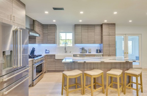 Freeport House | SUPs & Dock at Waterfront Home in Freeport