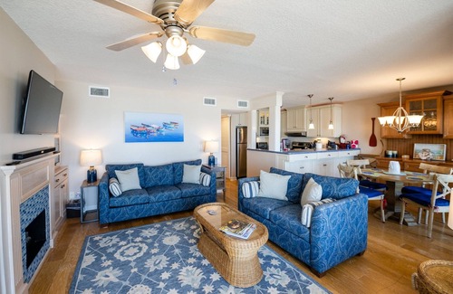 Ocean Cay Condo | Sur La Plage - Top Floor Oceanfront Condo - balcony & pool