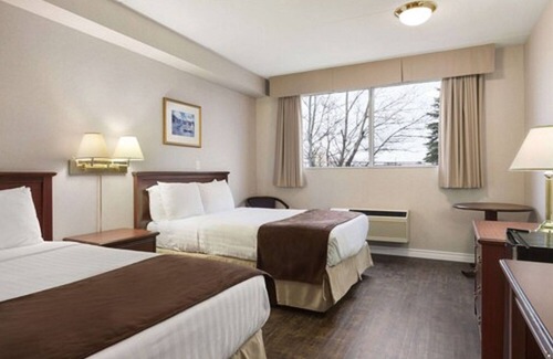 Brockville Hotel | SureStay by Best Western Brockville