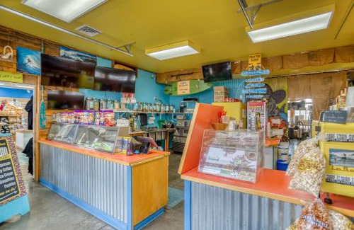 Historic Bayfront Hotel | Surfer Dude - Anchor Pier Lodge