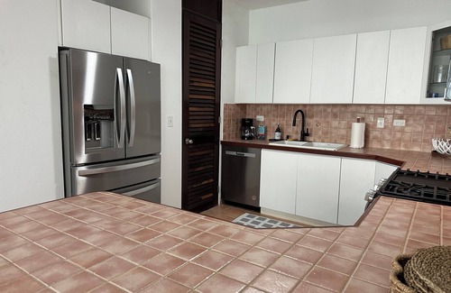 Rincon Villa | Surfer's Tropical Paradise