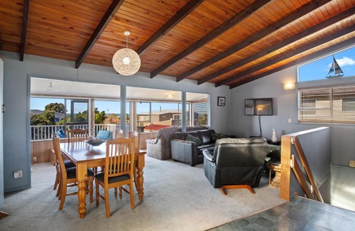 Waihi Beach House | Surfin or Chillin - Waihi Beach Holiday Home