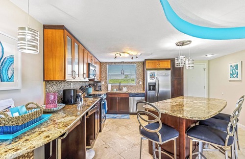 New Smyrna Beach Condo | Surfside 112: Ground-Level with Ocean View Patio, Steps to Pool & Beach