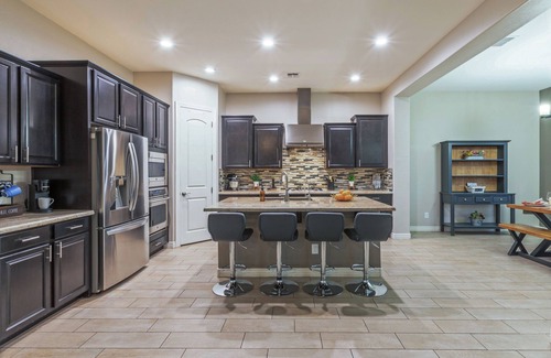 Surprise Farms House | Surprise: One Story, Mt VIEWS, Games, Pool w/Optional Heat, Spa, Outdoor Wood Fireplace & Gas Grill