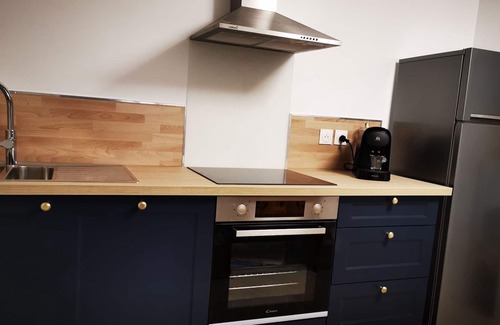 Crosne Apartment | Surrounded by greenery, 3 bedroom apartment with private garden. Ideal family. ...