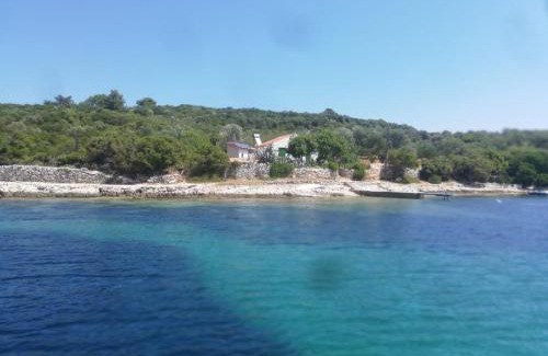 Cunski House | Sustainable Sun Powered Holiday home Liski 3