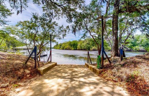 Bell House | Suwanee House & Riverbend