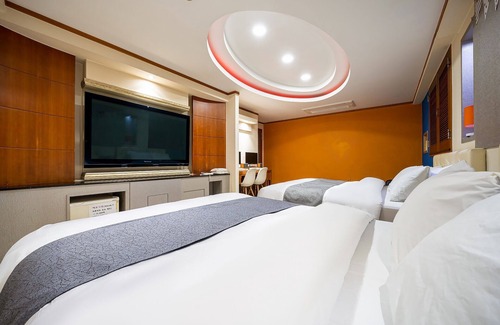 Guun-dong Hotel | Suwon Guundong Cinema