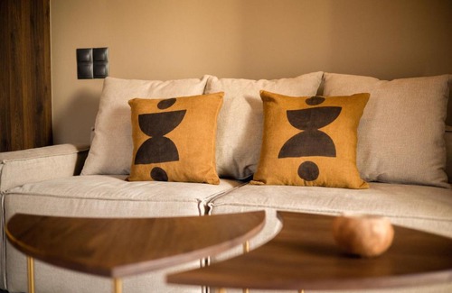Vouliagmeni Apartment | Svarna Vouliagmeni Suite