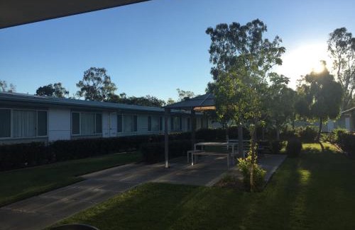 Middlemount Hotel | Swag Motel