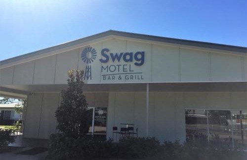 Middlemount Hotel | Swag Motel