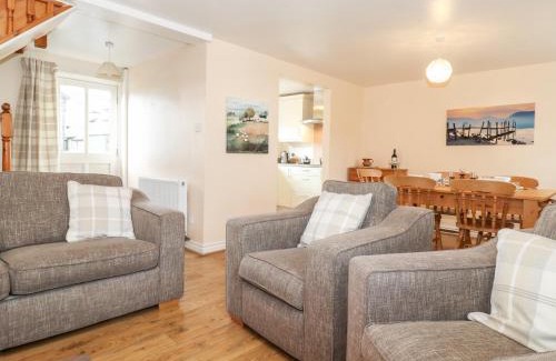 Hawkshead House | Swallows Nest Cottage