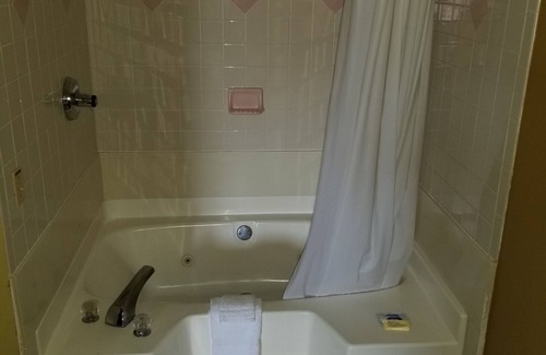 Brent Hotel | Sweet Dream Inn