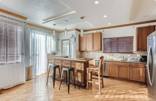 Gateway House | Sweet Home Near Denver International Airport 2022-BFN-0022402