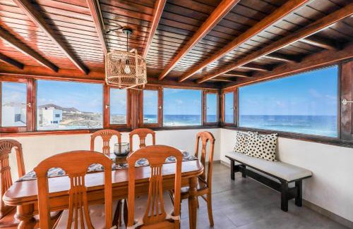 La Santa Apartment | Sweet La Ola