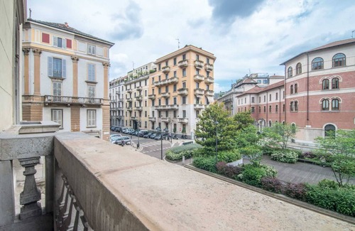 Milan Apartment | Sweett | Arco della Pace