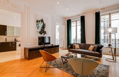 Champs-Elysees Apartment | Sweett | Cerisoles B