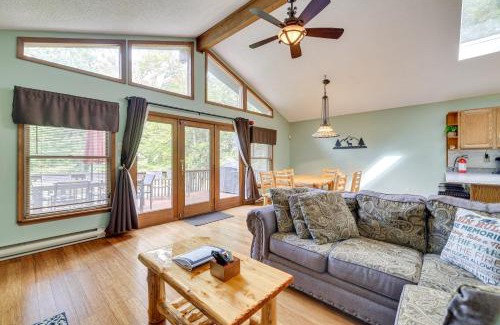 Greentown House | Swim, Hike and Unwind Resort Cabin in Lake Ariel!