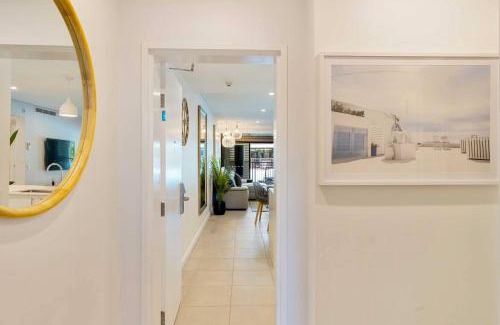 Port Douglas Apartment | 'Swim-Out Escape at Temple' Steps to Four Mile Beach