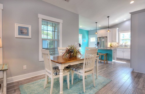 Tranquil Harbour House | Swimming Pool, Elevator, Fire Pit, EV Charger, Pickleball, Walk to Beach!