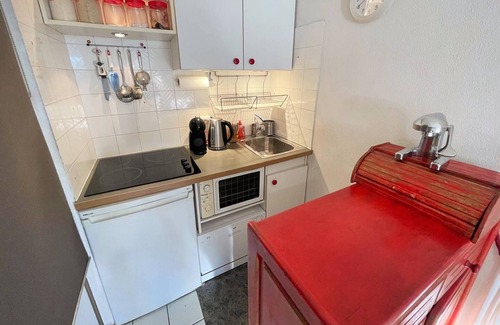 Tamaris Apartment | Swimming pool, barbecue, beach