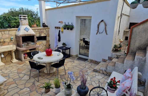 Marsala Apartment | Swimming pool, kitesurfing, adjacent accommodations