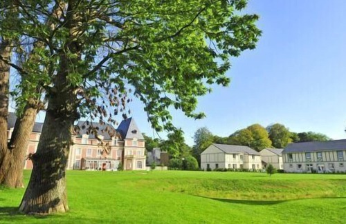 Maniquerville Apartment | Swimming pool, parking, tv, 45m², Etretat